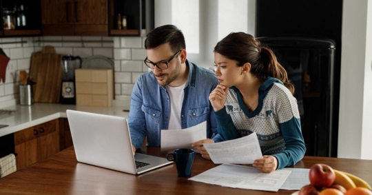 Couple going through financial problems